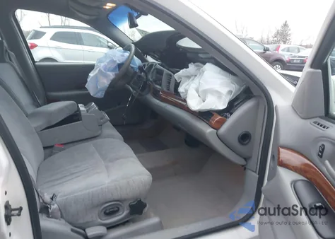 2002 Buick Lesabre Custom from USA, damaged, VIN 1G4HP54K82U288333